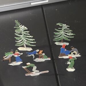 Authentic Antique Hans Heinricksen Flat Lead Figures-7 pc set - Circa 1920